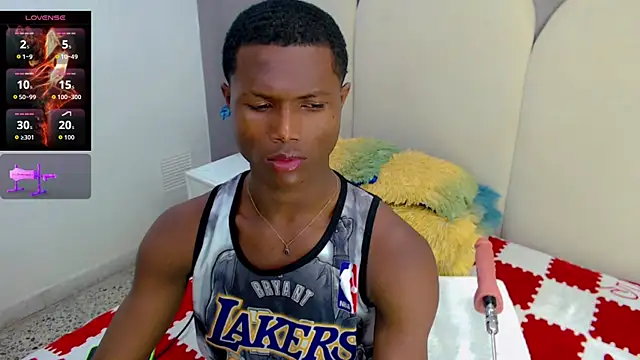 Snapshot of joel_blackcock chatting on 11/11/25, 03:23 joel blackcock online show from 11/11/25, 03:23