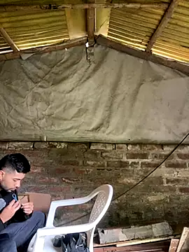 Jestebanano online show from 11/04/25, 01:32