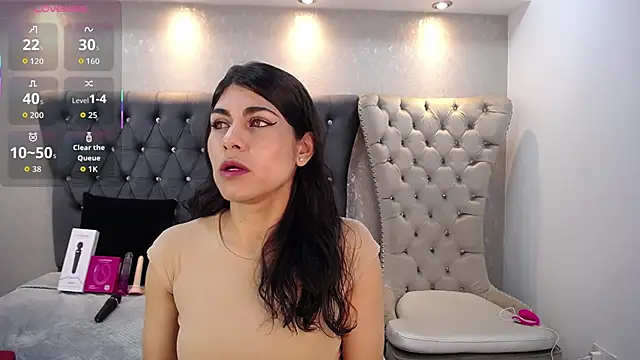 Snapshot of Melodi_Roux chatting on 09/10/25, 01:00 Melodi Roux online show from 09/10/25, 01:00