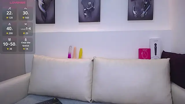 Snapshot of Melodi_Roux chatting on 10/06/25, 12:13 Melodi Roux online show from 10/06/25, 12:13