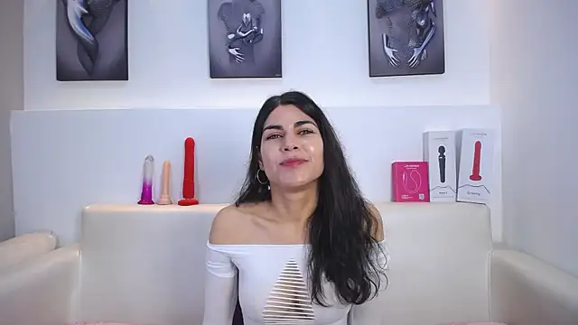 Snapshot of Melodi_Roux chatting on 11/08/25, 01:22 Melodi Roux online show from 11/08/25, 01:22