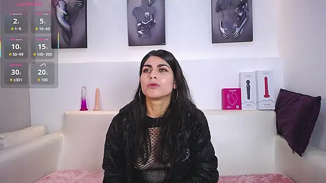 Snapshot of Melodi_Roux chatting on 11/19/25, 05:40 Melodi Roux online show from 11/19/25, 05:40