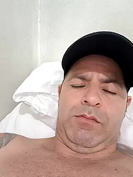 Marciogrei online show from 10/23/25, 09:46