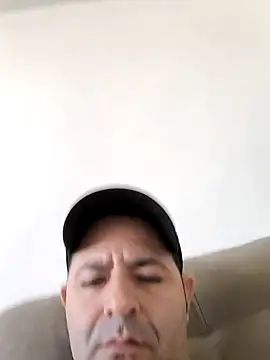 Marciogrei online show from 11/18/25, 06:34