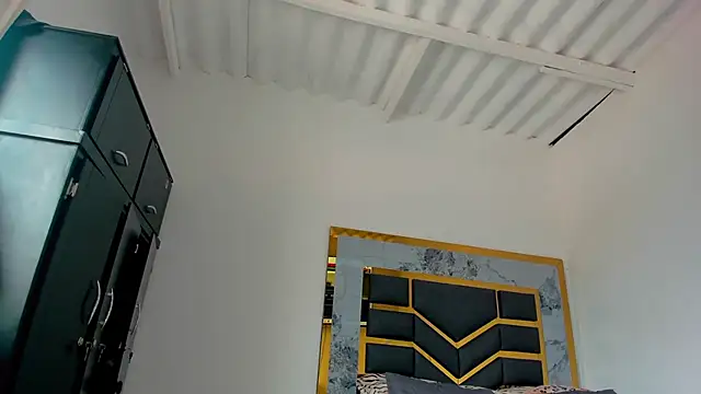 Snapshot of MattDevon chatting on 10/16/25, 12:50 MattDevon online show from 10/16/25, 12:50