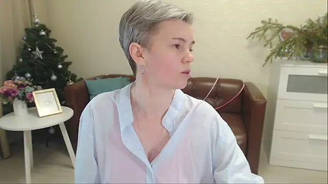 Snapshot of Cutie_Erikaa1 chatting on 12/22/24, 03:22 Cutie Erikaa1 online show from 12/22/24, 03:22