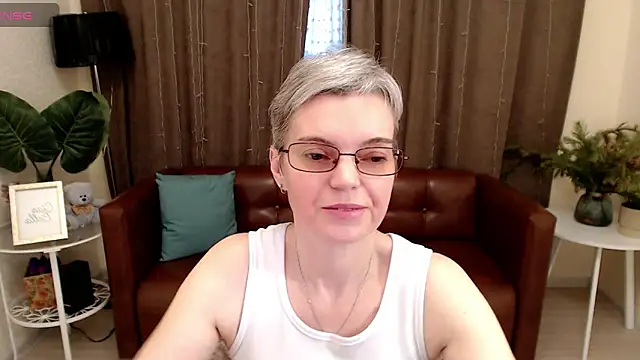 Snapshot of Cutie_Erikaa1 chatting on 01/10/25, 05:26 Cutie Erikaa1 online show from 01/10/25, 05:26