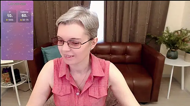 Snapshot of Cutie_Erikaa1 chatting on 01/16/25, 08:33 Cutie Erikaa1 online show from 01/16/25, 08:33
