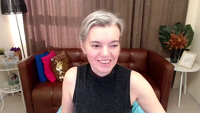 Snapshot of Cutie_Erikaa1 chatting on 02/23/25, 05:34 Cutie Erikaa1 online show from 02/23/25, 05:34