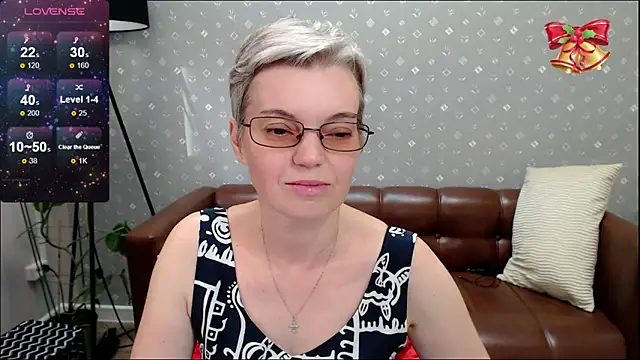 Snapshot of Cutie_Erikaa1 chatting on 10/09/25, 04:32 Cutie Erikaa1 online show from 10/09/25, 04:32