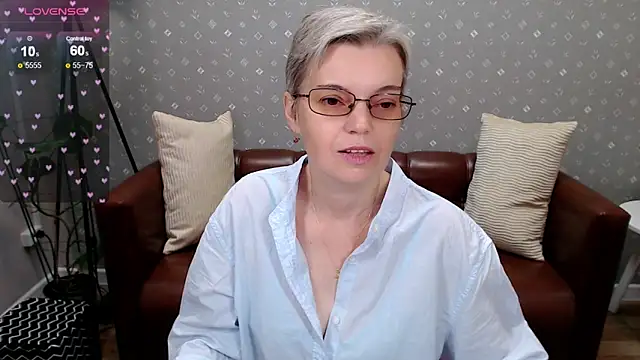 Snapshot of Cutie_Erikaa1 chatting on 10/12/25, 02:32 Cutie Erikaa1 online show from 10/12/25, 02:32