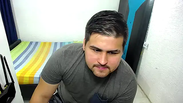 pitbullveryhot online show from 11/02/25, 11:51