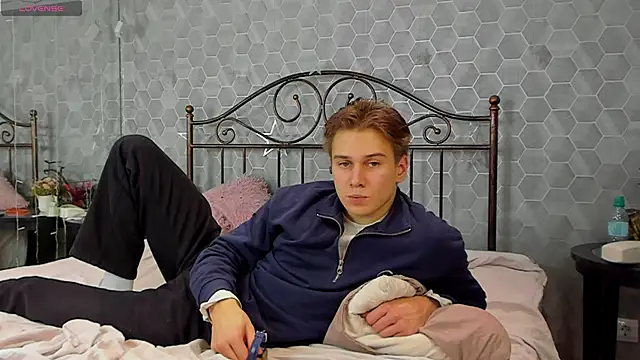 Snapshot of Marcus_Swampov chatting on 12/12/24, 02:59 Marcus Swampov online show from 12/12/24, 02:59