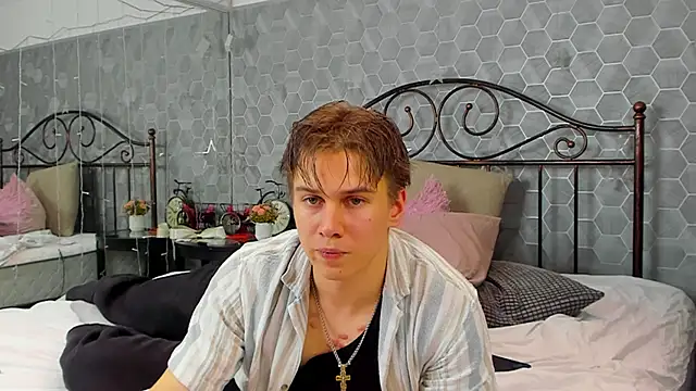 Snapshot of Marcus_Swampov chatting on 12/24/24, 01:59 Marcus Swampov online show from 12/24/24, 01:59