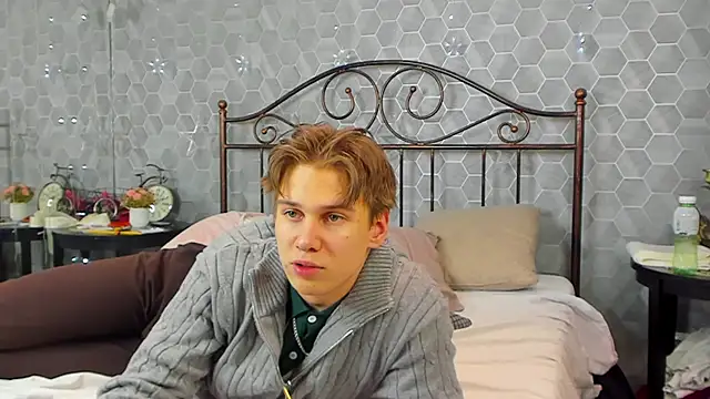 Snapshot of Marcus_Swampov chatting on 12/29/24, 11:39 Marcus Swampov online show from 12/29/24, 11:39