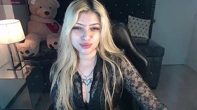 Kitty fox b online show from 03/21/25, 12:50