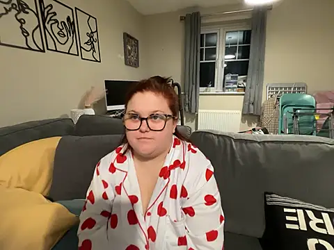 Snapshot of Tallulah-mae-xoxox chatting on 01/30/25, 06:43 Tallulah-mae-xoxox online show from 01/30/25, 06:43