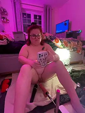 Snapshot of Tallulah-mae-xoxox chatting on 02/16/25, 09:48 Tallulah-mae-xoxox online show from 02/16/25, 09:48