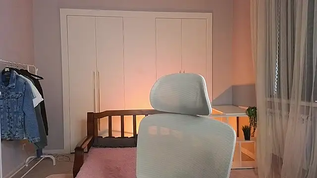 nikompell online show from 03/23/25, 07:09