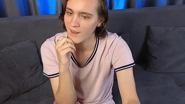 nikompell online show from 09/24/25, 07:44