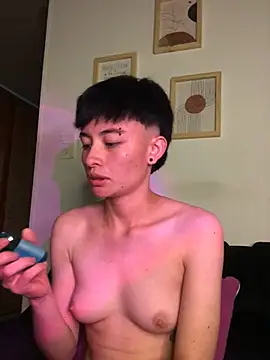 Snapshot of nico_18x chatting on 02/12/25, 11:41 nico 18x online show from 02/12/25, 11:41