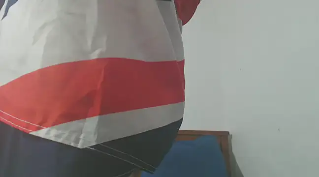 Snapshot of TheGeezer30 chatting on 01/18/25, 01:19 TheGeezer30 online show from 01/18/25, 01:19