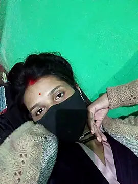 Snapshot of Hoty_girl_143 chatting on 11/03/25, 05:25 Hoty girl 143 online show from 11/03/25, 05:25