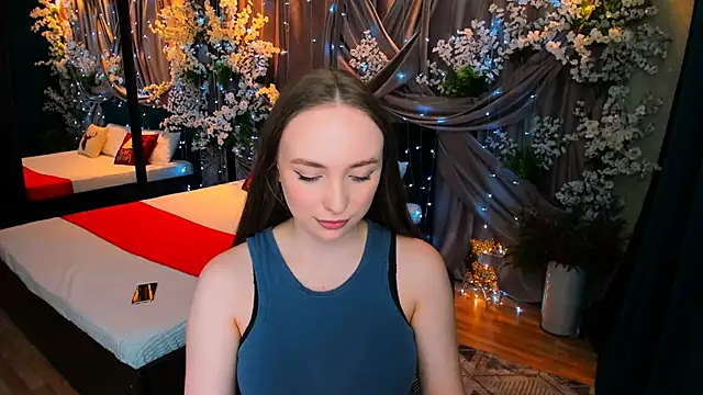 Snapshot of TrueReincarnation chatting on 01/27/25, 07:24 TrueReincarnation online show from 01/27/25, 07:24