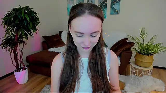 Snapshot of TrueReincarnation chatting on 02/04/25, 10:10 TrueReincarnation online show from 02/04/25, 10:10