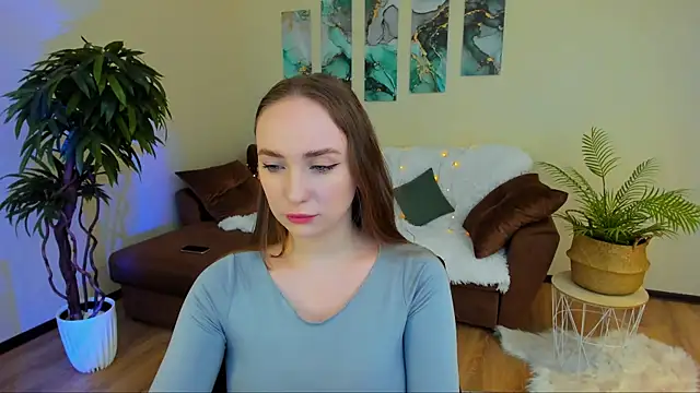 Snapshot of TrueReincarnation chatting on 02/07/25, 04:06 TrueReincarnation online show from 02/07/25, 04:06