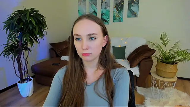 Snapshot of TrueReincarnation chatting on 02/07/25, 10:29 TrueReincarnation online show from 02/07/25, 10:29