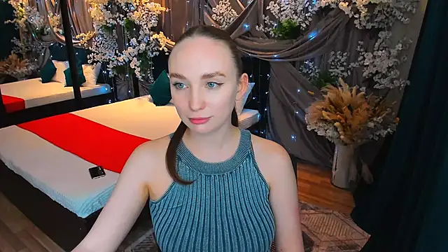 Snapshot of TrueReincarnation chatting on 02/08/25, 04:25 TrueReincarnation online show from 02/08/25, 04:25