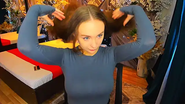 Snapshot of TrueReincarnation chatting on 02/10/25, 12:08 TrueReincarnation online show from 02/10/25, 12:08