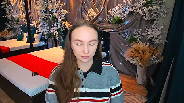 Snapshot of TrueReincarnation chatting on 02/11/25, 04:13 TrueReincarnation online show from 02/11/25, 04:13