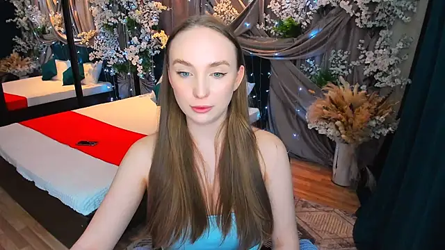 Snapshot of TrueReincarnation chatting on 02/13/25, 07:21 TrueReincarnation online show from 02/13/25, 07:21