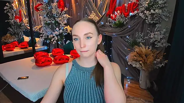 Snapshot of TrueReincarnation chatting on 02/15/25, 05:07 TrueReincarnation online show from 02/15/25, 05:07