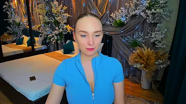 Snapshot of TrueReincarnation chatting on 02/28/25, 11:12 TrueReincarnation online show from 02/28/25, 11:12