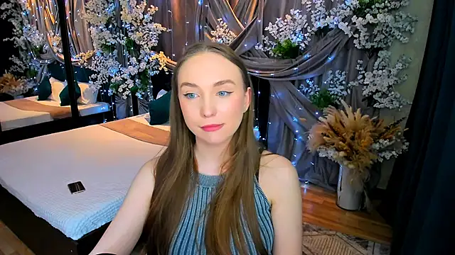 Snapshot of TrueReincarnation chatting on 03/03/25, 07:06 TrueReincarnation online show from 03/03/25, 07:06