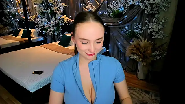 Snapshot of TrueReincarnation chatting on 03/14/25, 10:27 TrueReincarnation online show from 03/14/25, 10:27