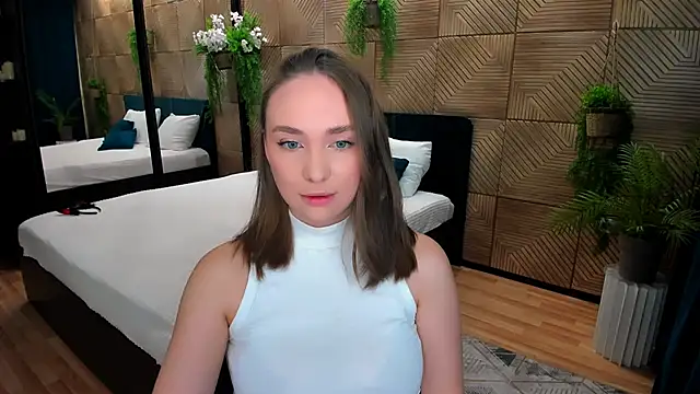 Snapshot of TrueReincarnation chatting on 10/17/25, 04:09 TrueReincarnation online show from 10/17/25, 04:09