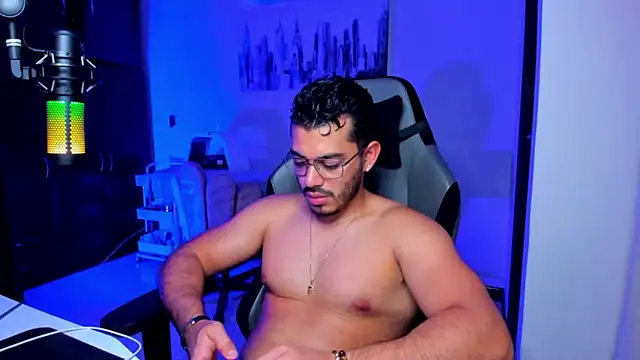 BrunoD31 online show from 10/21/25, 04:13