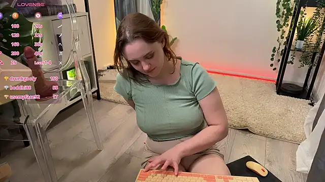 Snapshot of Lella_Ryann_ chatting on 02/28/25, 03:59 Lella Ryann online show from 02/28/25, 03:59