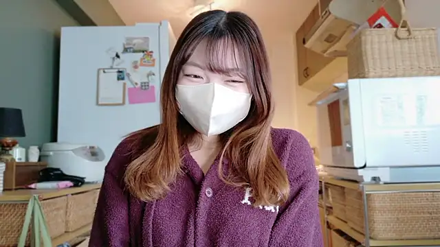  Yui  online show from 10/24/25, 03:25