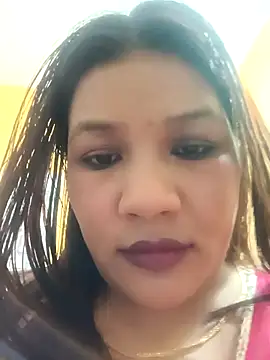 Snapshot of Radhikadavi879 chatting on 09/21/25, 05:36 Radhikadavi879 online show from 09/21/25, 05:36