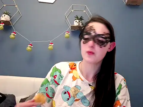 LexiSnowUK online show from 01/28/25, 08:47