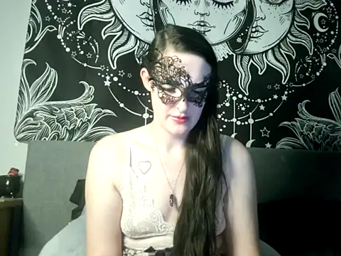 LexiSnowUK online show from 02/10/25, 10:19