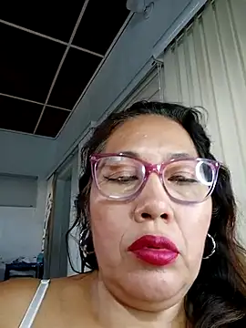 anniecoopeer online show from 02/25/25, 12:24