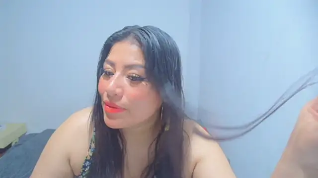 Snapshot of moan_sex2 chatting on 02/09/25, 01:33 moan sex2 online show from 02/09/25, 01:33