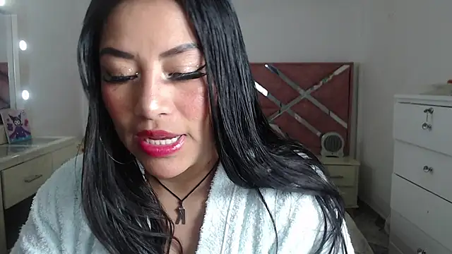 Snapshot of moan_sex2 chatting on 10/04/25, 11:03 moan sex2 online show from 10/04/25, 11:03