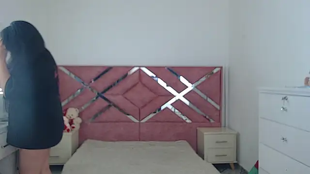 Snapshot of moan_sex2 chatting on 10/15/25, 02:22 moan sex2 online show from 10/15/25, 02:22